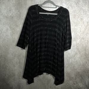 Karen Kane Tunic Top Womens Size 0X‎ Black Gray Striped Sharkbite Hem Casual